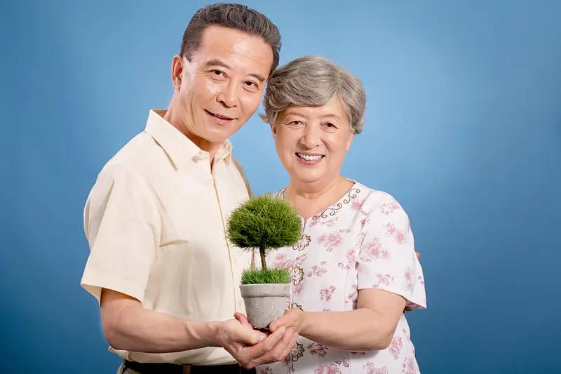 【话题有意思：满大街都是朝气蓬勃的老年人】
少年穷则国家穷，少年强则国家强！
如