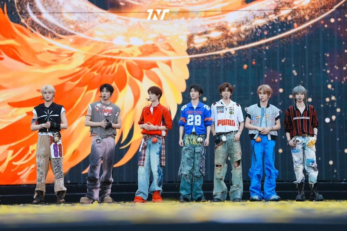 娱乐时代少年团现场图已送达时代少年团定格少年魅力时刻 新音现场图送达 