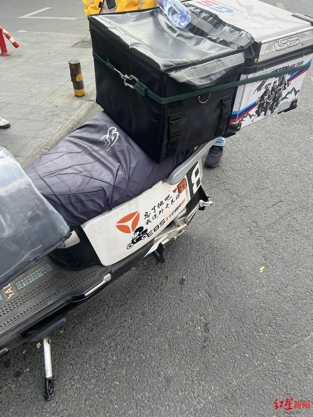 #骑手谈外卖新国标对收入的影响# 【#骑手担心限速会影响单量和收入#】#骑手称新