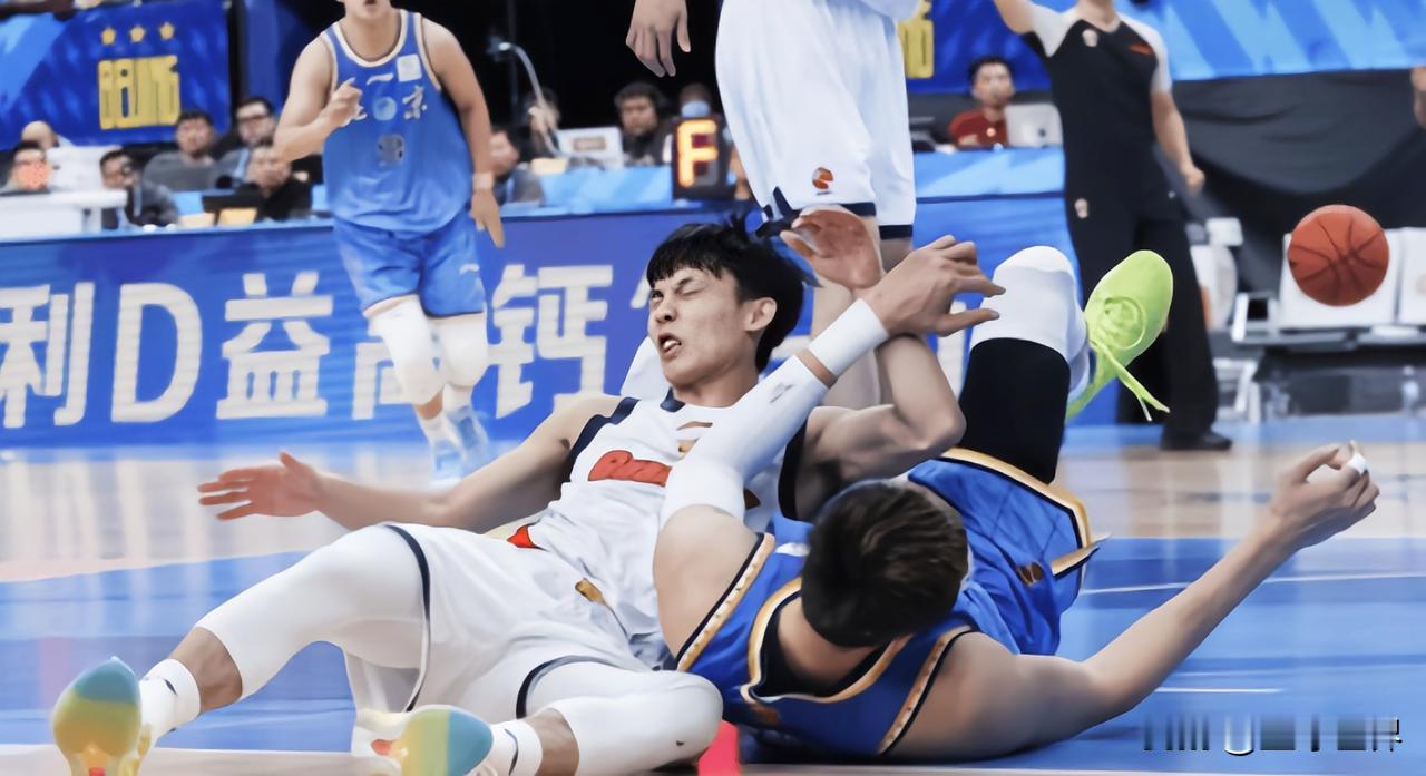 今日晚间19：30分，广东将继续客场之旅，他们将挑战北控，据相关消息源透露，广东