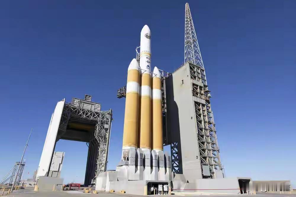 大家有没有发现，中国未来想要在各大尖端科技领域或产业成为最强第一：
人工智能，目