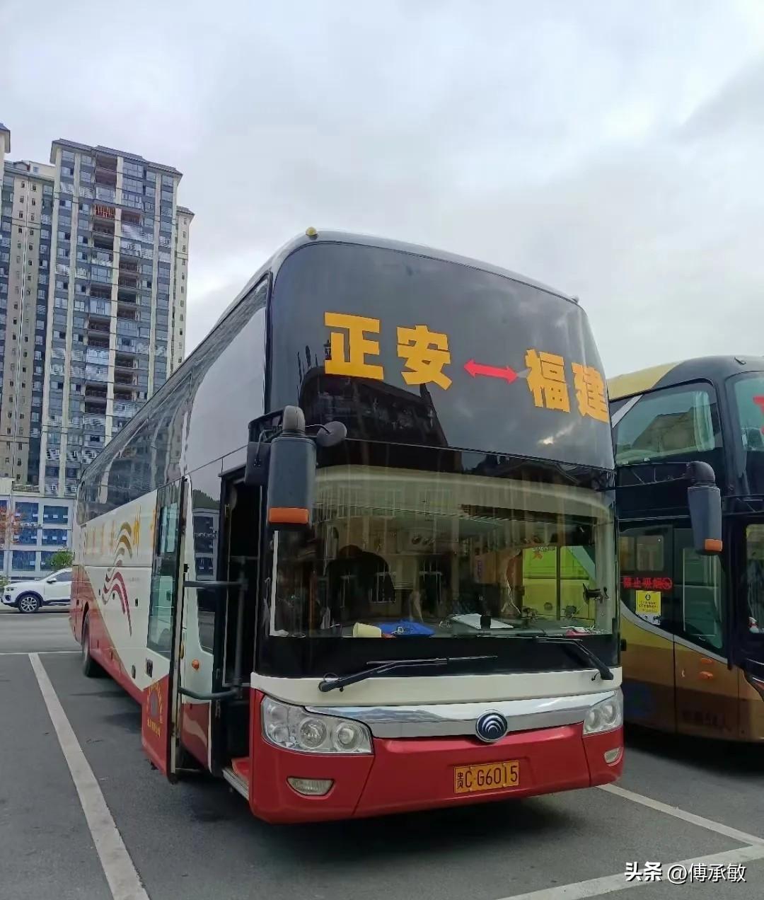 贵州遵义正安县曾经的省际长途线路，不知还有多少在跑？
       地处黔北山区