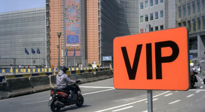 欧盟外交官下令削减开支——英国《金融时报》

据报道，在欧盟对外行动服务局（Ex