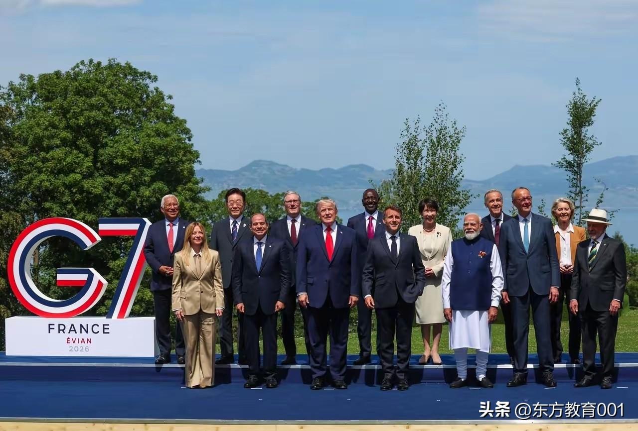 特朗普在G7峰会，绝对的领导者风范：
第一，赞美中国在国际事务中的“中立”；
第