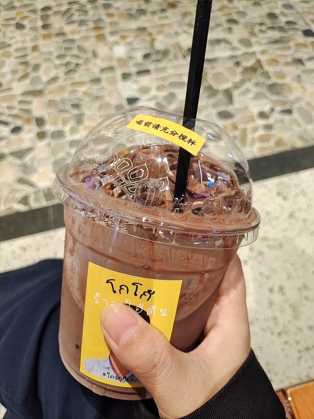 萨瓦迪卡～💓💓💓🤍♥建议泰国娱乐圈给鹅蛋脸明星颁个奖，别人上镜要疯狂推脸