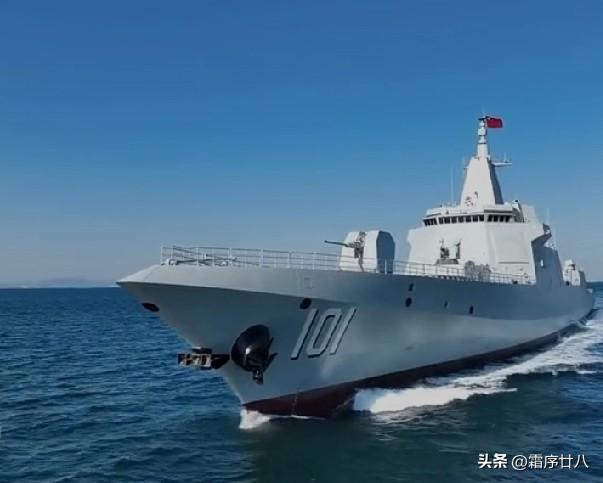 中菲船只在渚碧礁附近险些相撞，菲方挑衅后随即与中方在福建磋商，还提出油气开发、能