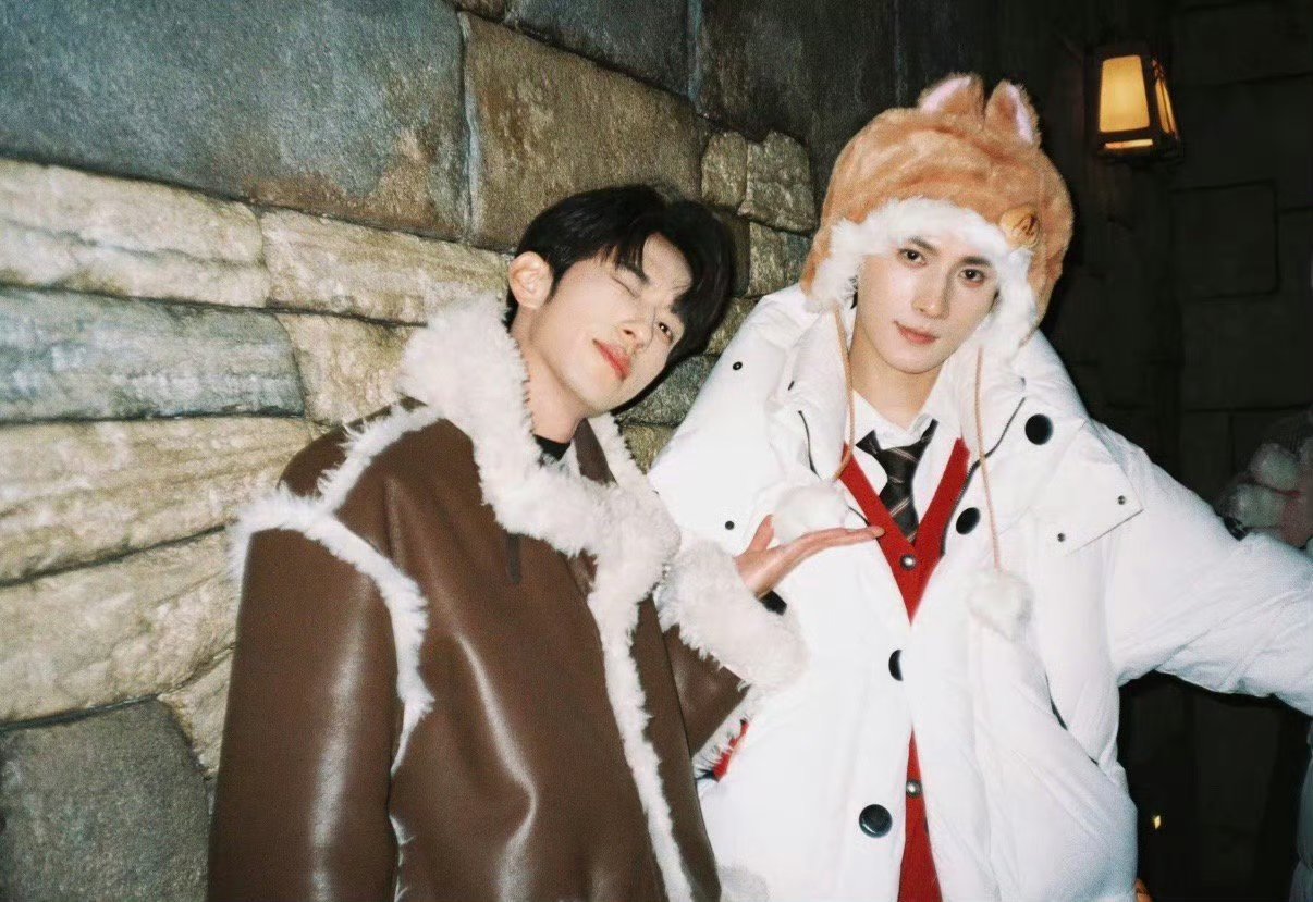 貌美霖妹展示帅气男友中