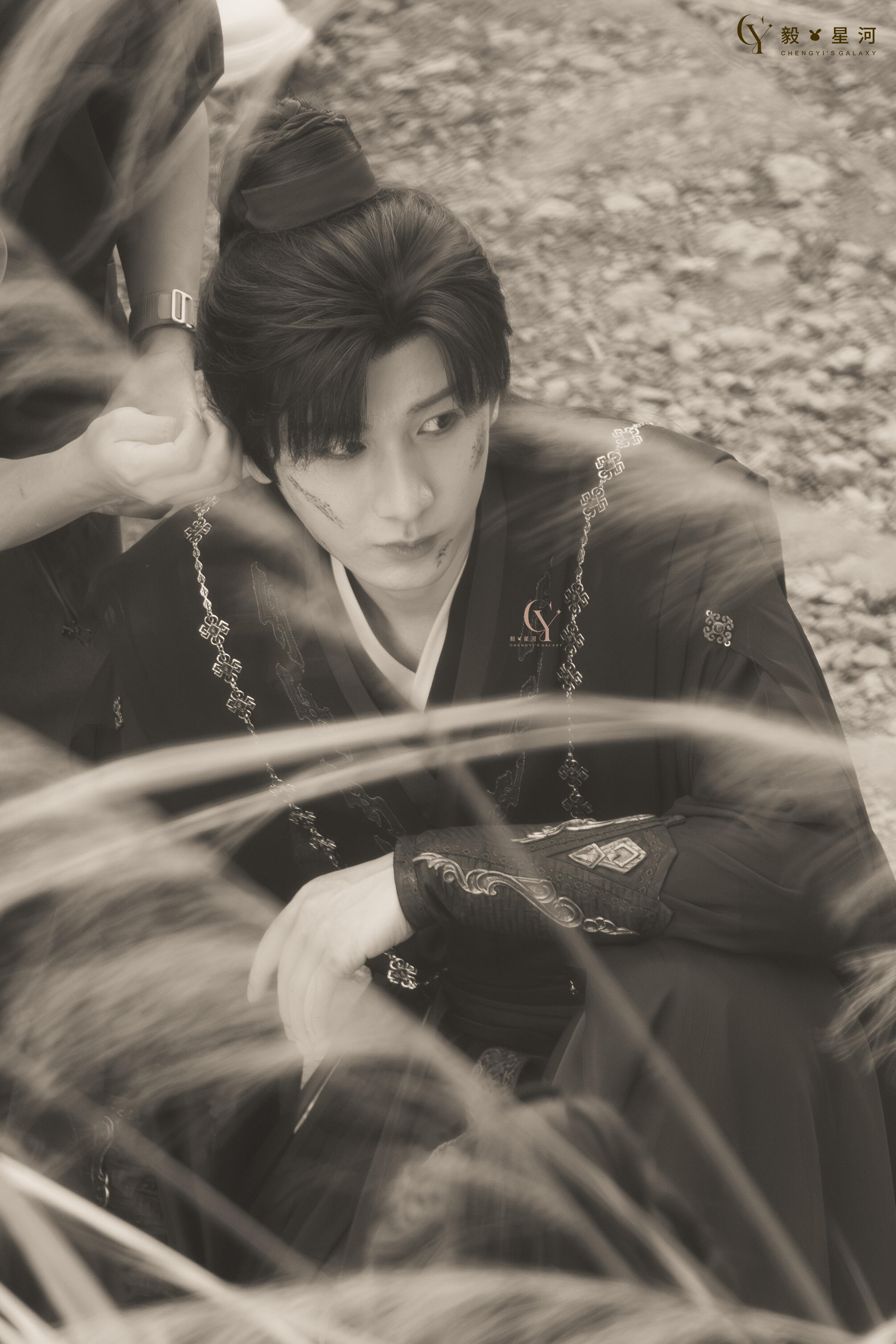 「他走过了书里的一生，也走过了一生」给我们秋水最大的偏爱吧