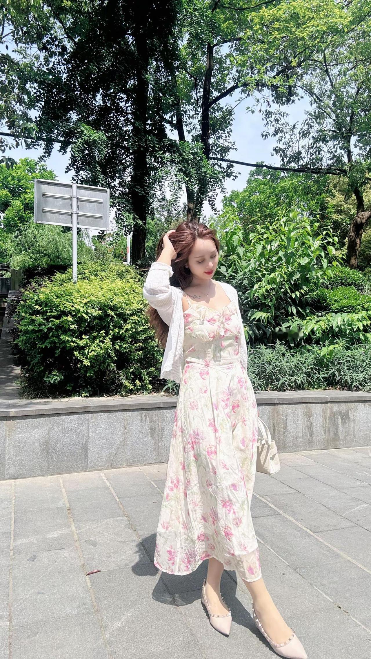 事实上，咱俩都输了，你再也遇不到像我这样爱你的人，而我呢，再也拿不出这般纯粹的爱