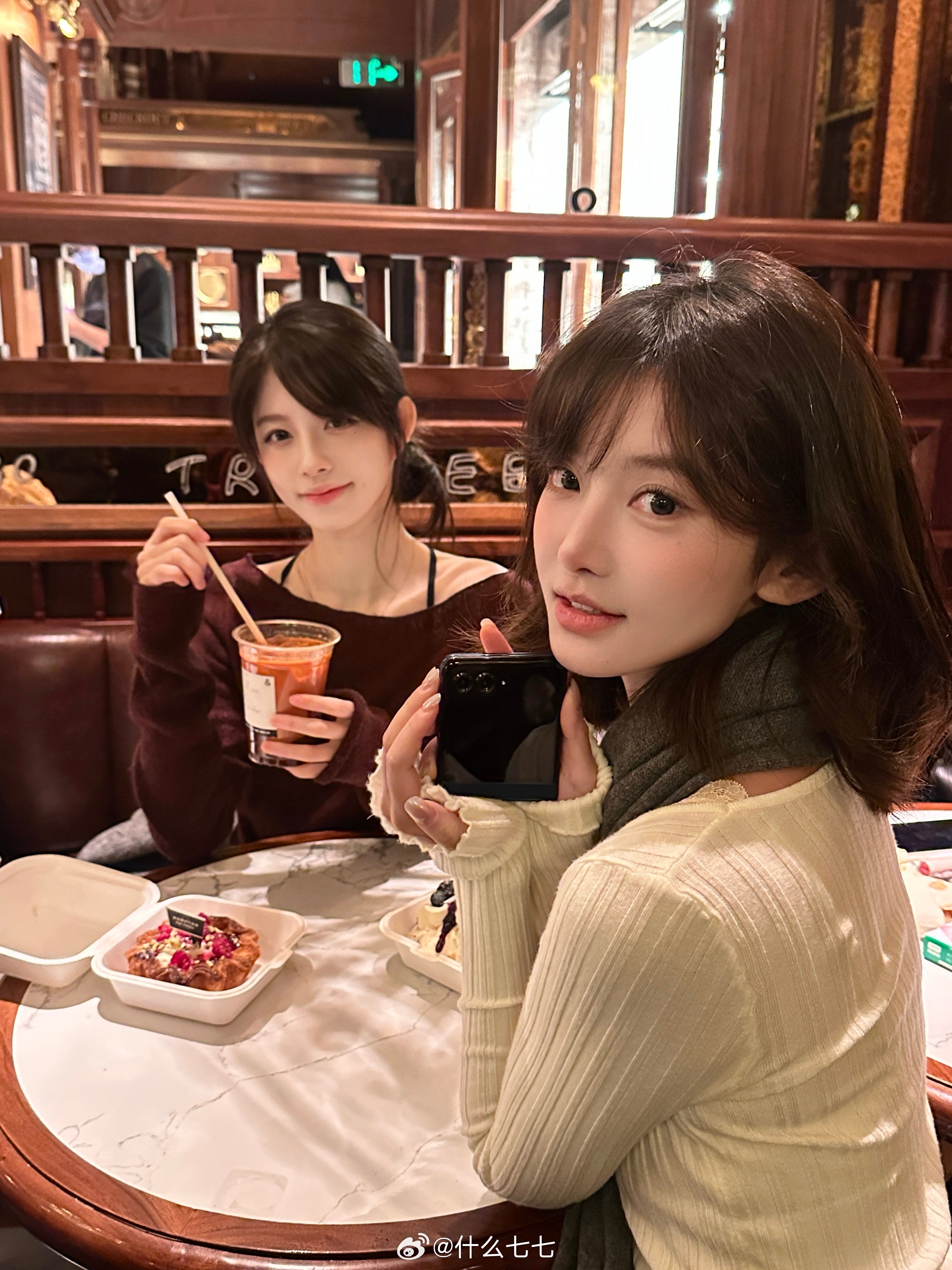 时间好快，和女鹅也认识10年惹 