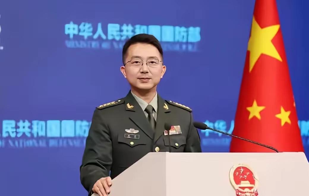 台海的锁扣又紧了一圈！

解放军特种兵，已经摆到了台海一线。

这次不是普通换防