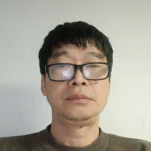 来青岛的华华