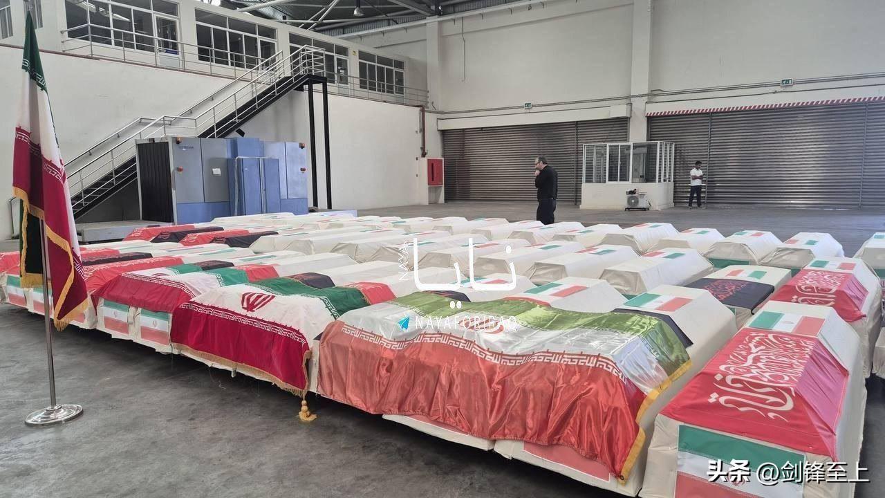 在美军潜艇袭击中殉难的伊朗海军军舰上的84名水兵的遗体，将很快从斯里兰卡运回伊朗