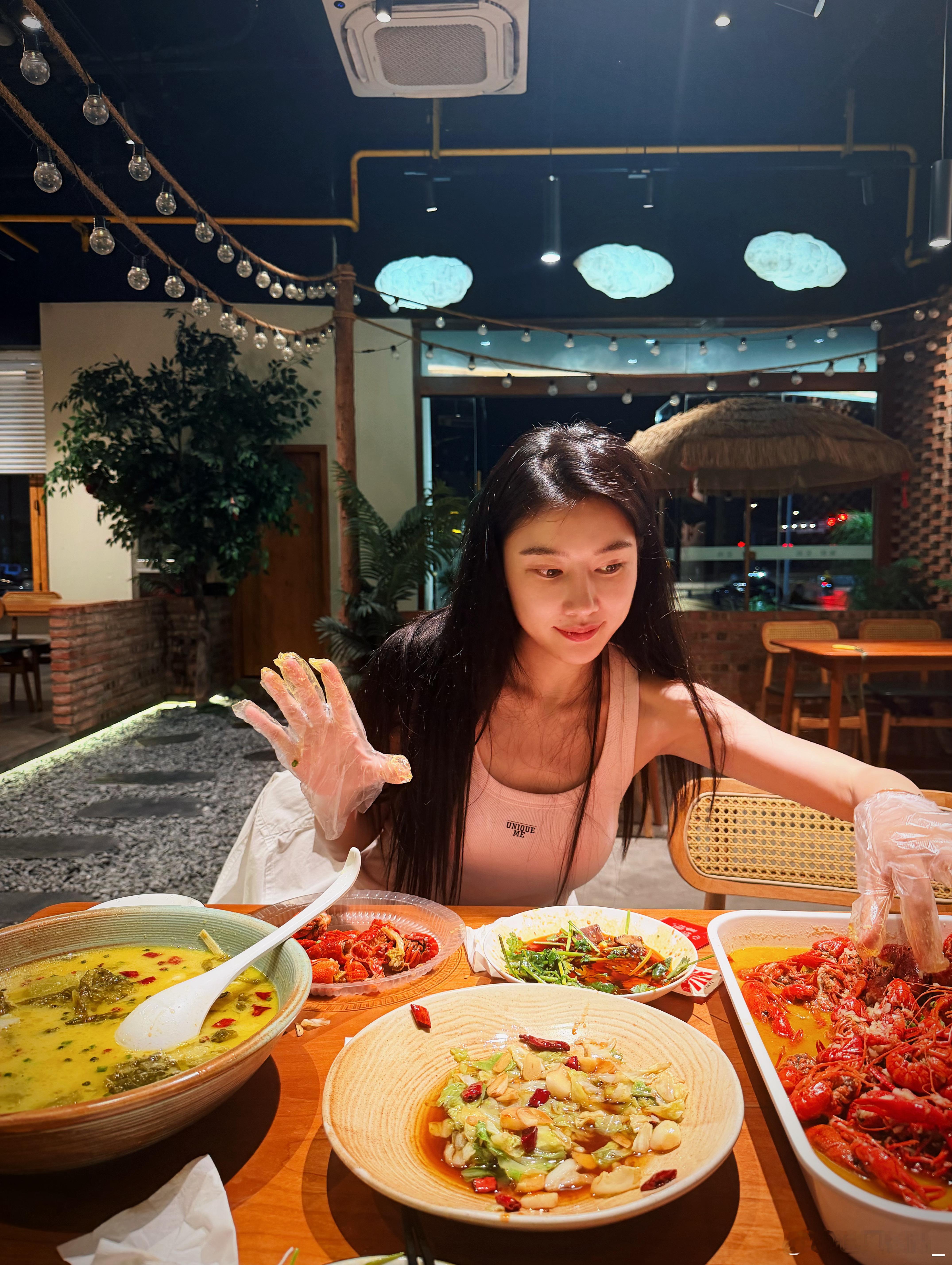 mia的plog时刻 今日漂亮饭～总结：🦞不如红盔甲 宁波