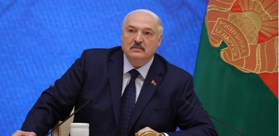 另一个视角：卢卡申科解读俄油轮被扣押

1月8日，白俄罗斯总统卢卡申科在2025