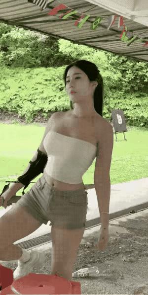 这枪法真的很厉害呢😉