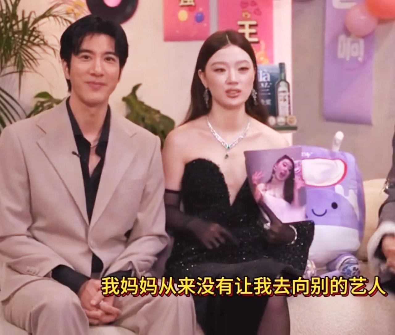 王力宏49岁状态翻车背后：顶流复出路有多难走？
昨晚热搜又被王力宏承包了！49岁