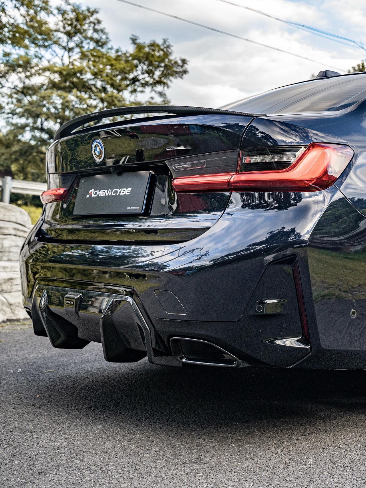 这套套件是宝马3系的必杀技。让你的3系颜值出众，回头率爆表的秘诀就在这里了！
雷