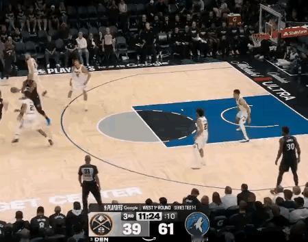 这一球，可以够戈贝尔吹一年了！
这是打出自信了，印象中的戈贝尔，防守起家，擅长吃