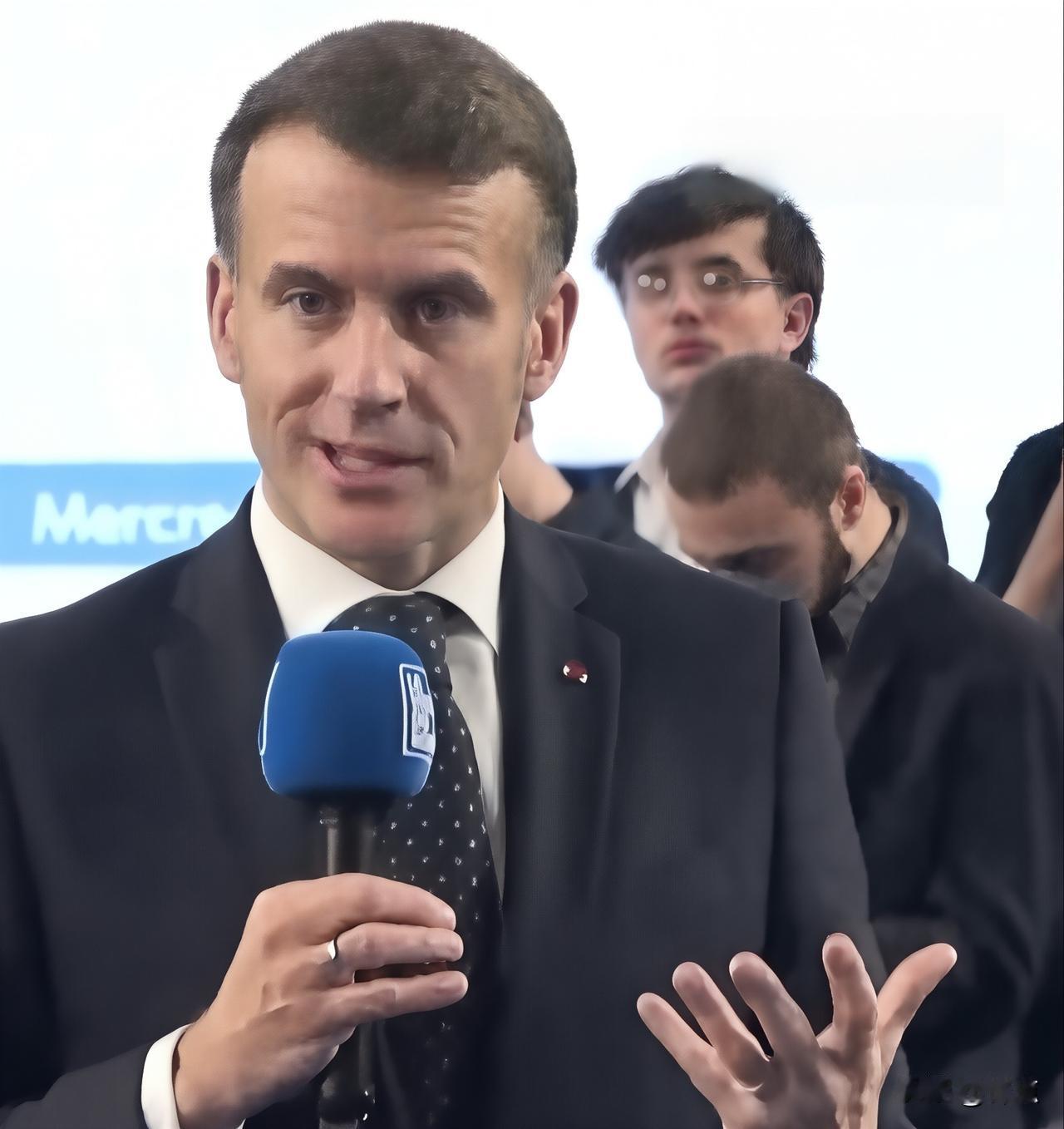 马克龙说中国正在发动一场认知战，因为TikTok中国版（抖音）拥有教育内容，而在