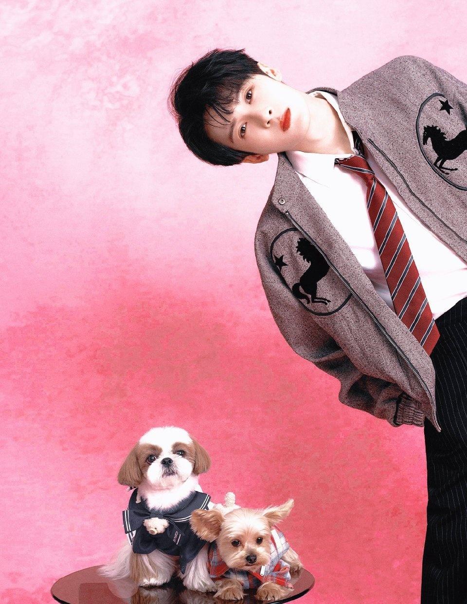 檀健次 🔥爸妈陪檀健次在横店过年 
愿你能被很多人喜爱，满腔热忱去展望未来ℳ?