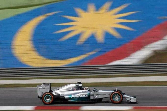 F1目前F1基本已经确定在阿塞拜疆站与新加坡站之间增加一场马来西亚站的比赛，用于