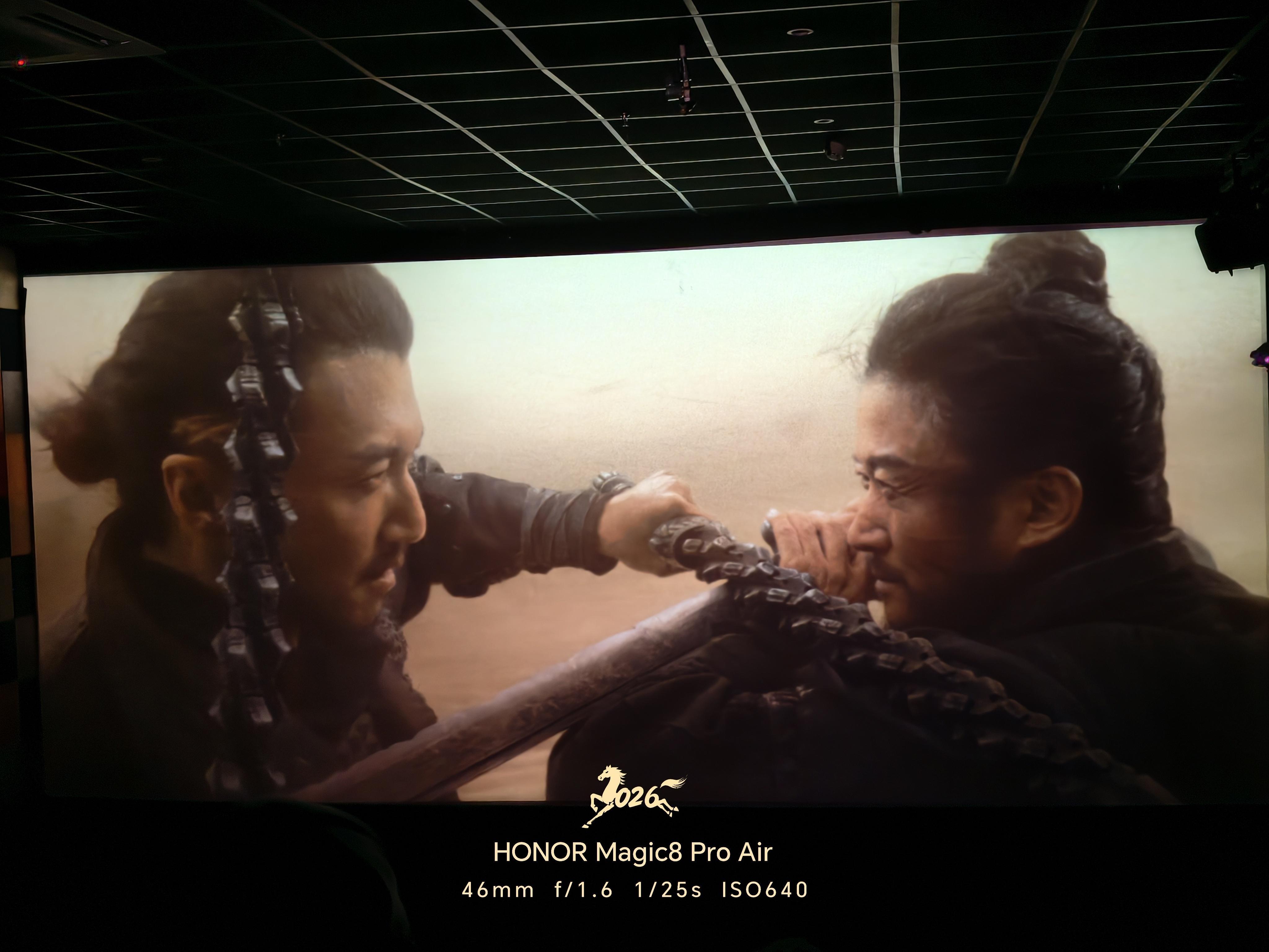 镖人真的不错，好久没有看这种拳拳到肉的武打戏了，整个电影人物刻画鲜明，值得看一次