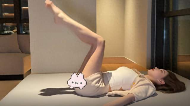 28岁程潇独居上海怕没工作，当红女艺人也要愁房租