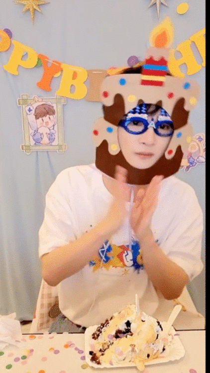 周深AI都整不出这样的AI代替不了周深的证据哈哈哈哈哈哈周深直播比AI还要抽象 