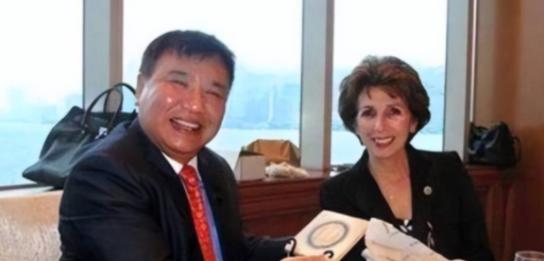 14年前，那个捐美国7千万并叫嚣“我乐意”的中国富豪，今已破产，2011年，钟馨