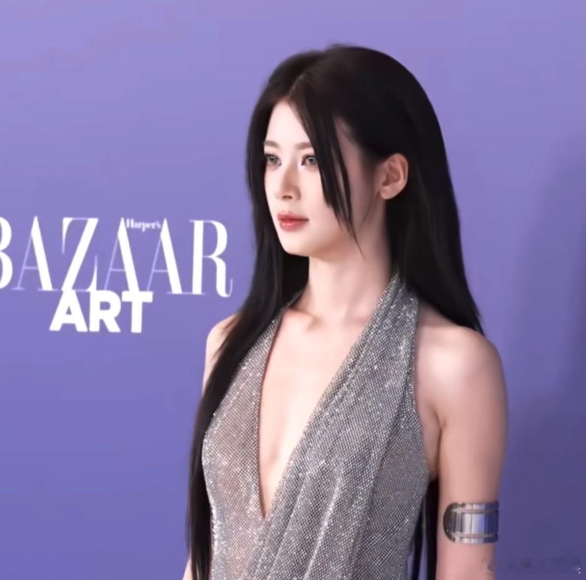 这个赵昭仪怎么这么好看呢，请多多尝试这种风格 