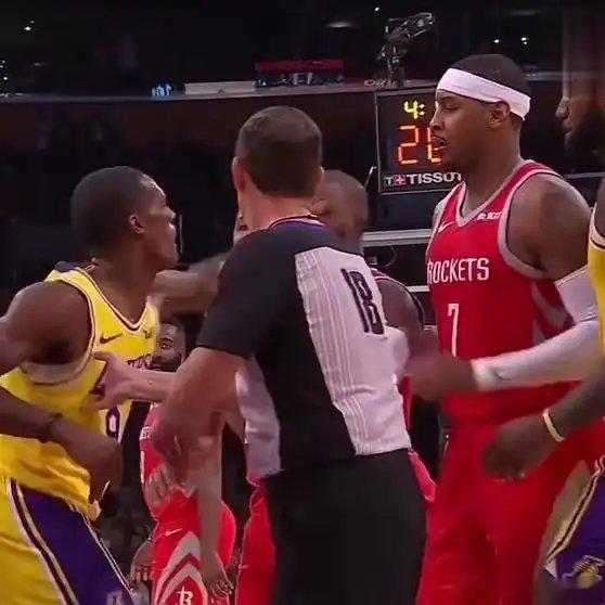 《“听说你很能打是吧？来试试我的厉害！”》播放量：2万点赞量：251网页链接