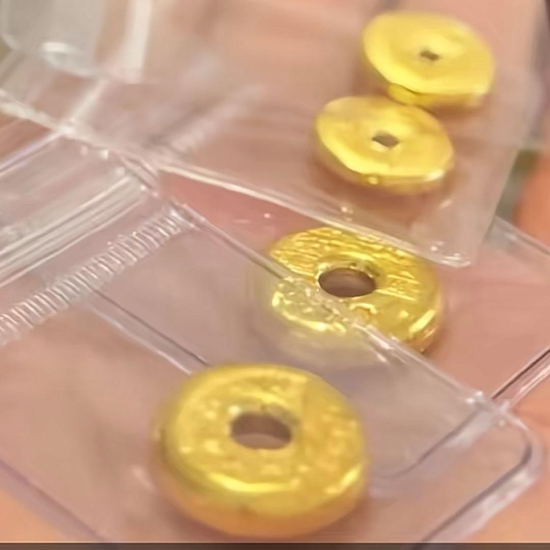 “手心手背都是肉啊！”300万黄金一夜之间全没贼竟然是亲妈！拿大儿子的血汗钱给小