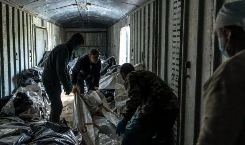 俄乌双方交换阵亡士兵的遗体。有消息人士说：“今天，根据伊斯坦布尔协议，俄罗斯向乌