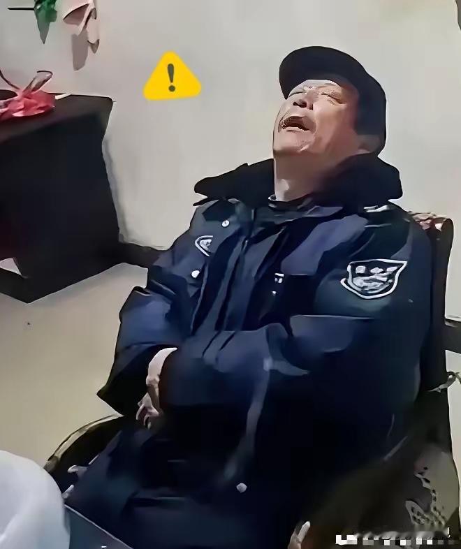 “毫无人性！连正常生理需求都不放过！”2022年，广东清远，60岁大爷做保安三年