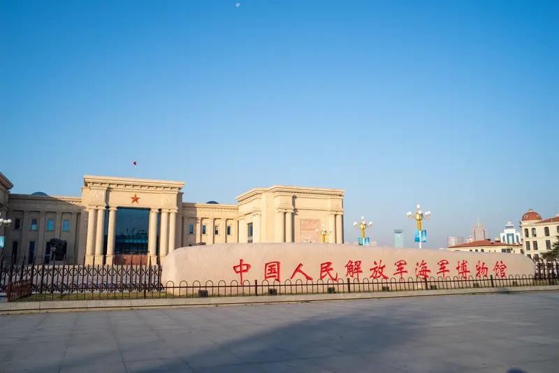 美国专家：美军全面落后解放军，美国逼我们，那中国要就要做美军合格的对手。
最近《