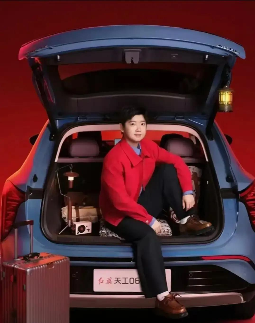 国乒四朵金花的座驾排名:

第一名:孙颖莎—— 红旗天工05

第二名:陈梦 —