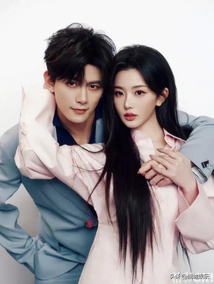 孔雪儿邓凯白色情人节写真杀疯了！CP拉扯感直接封神
 
孔雪儿邓凯这波白色情人节