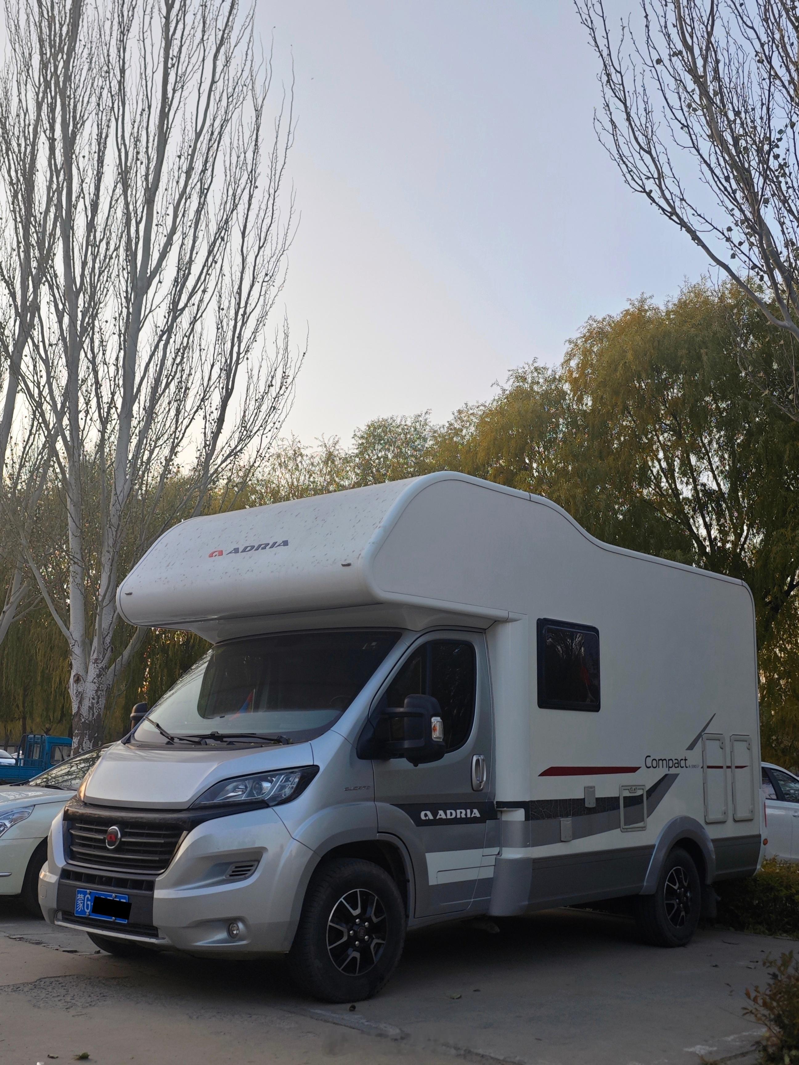 华晨和菲亚特有什么关联？答案或许就在这台车。阿迪雅C型房车，型号Adria CO