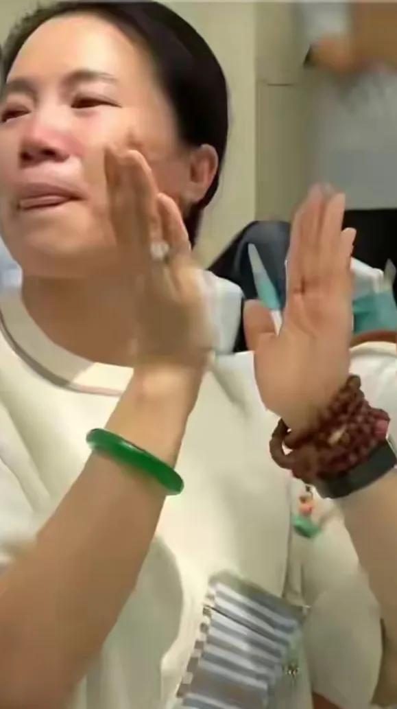 参加师父女儿的婚礼，发现王楠的三个特点，总体来说，她不同于师父的其她两个爱徒，王