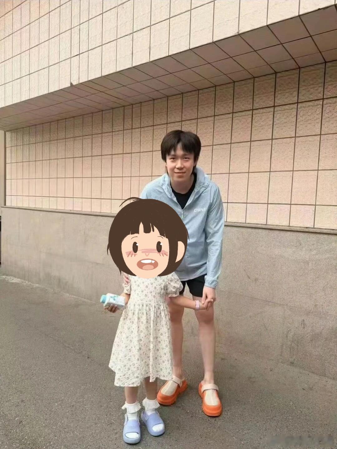 大手拉小手