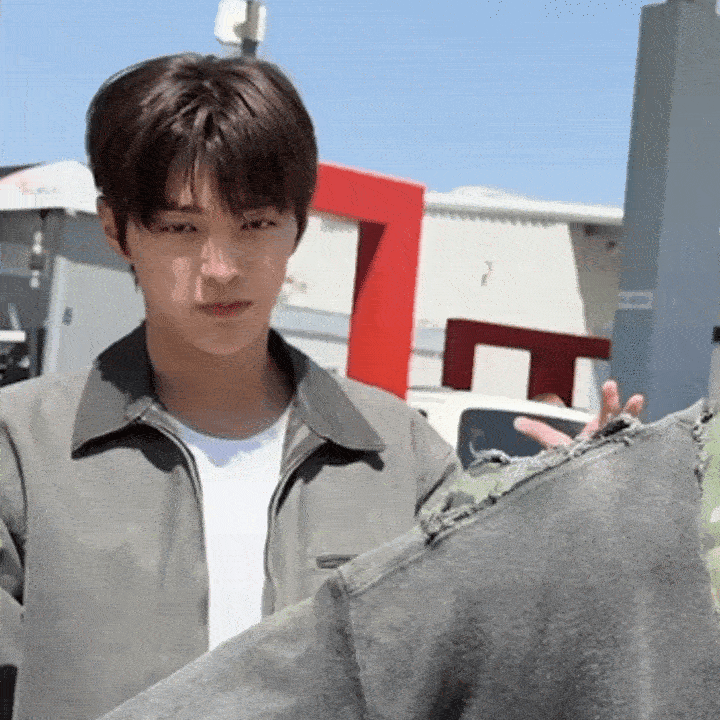 安乾镐  🐰安乾镐0214生日快乐 每日一看精神粮食 萌物中的萌物 