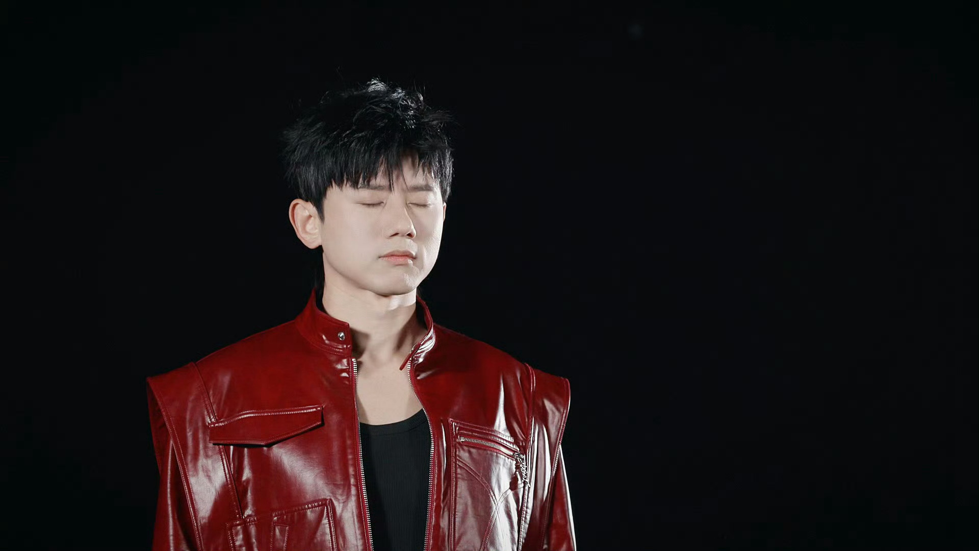 失踪人口张杰，太帅了吧！！！马上换成新壁纸！ 