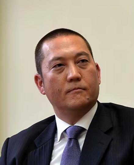 炸穿台湾政坛！蒋友松执意迁走两蒋悬棺，半世纪漂泊终要归乡
台湾创投圈的大佬蒋友松