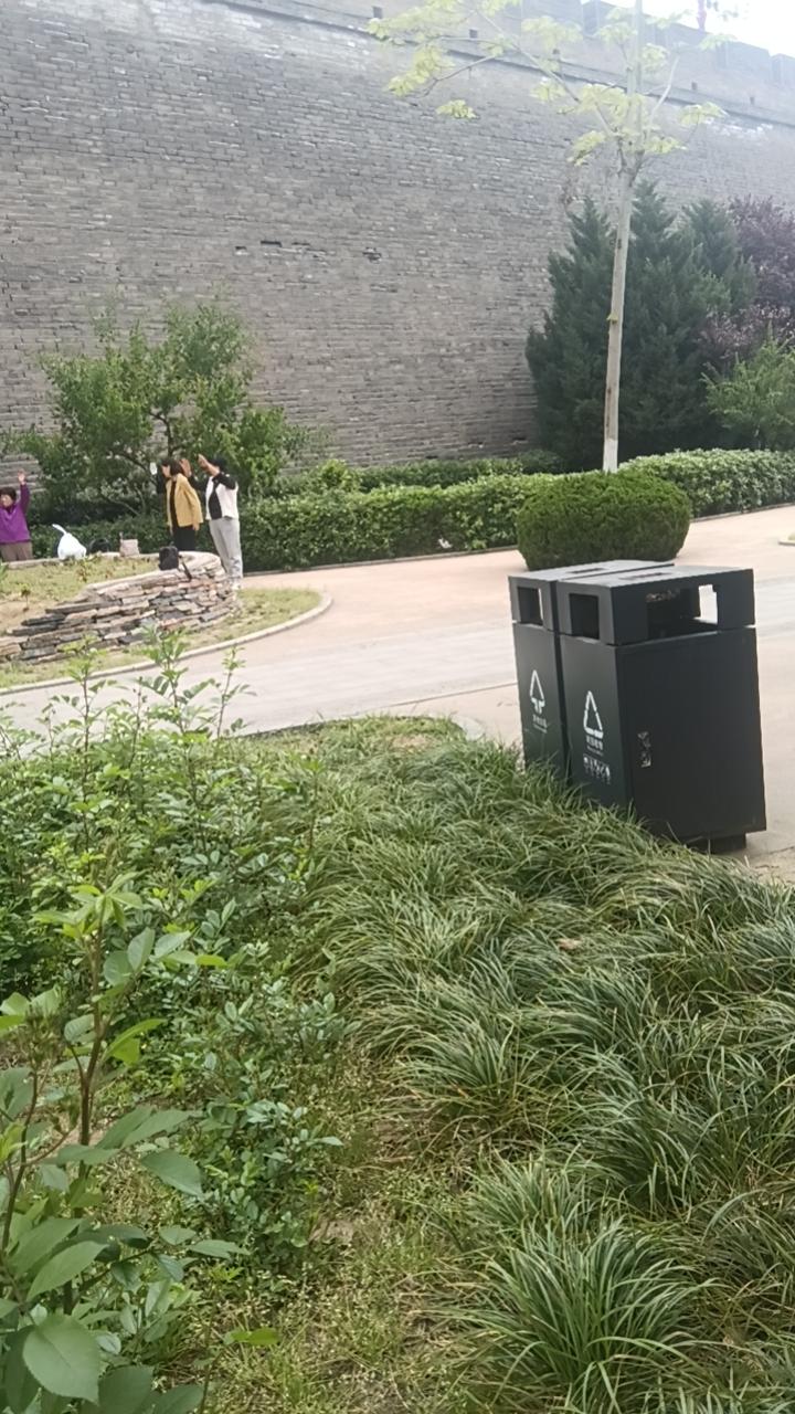 西安小南门护城河