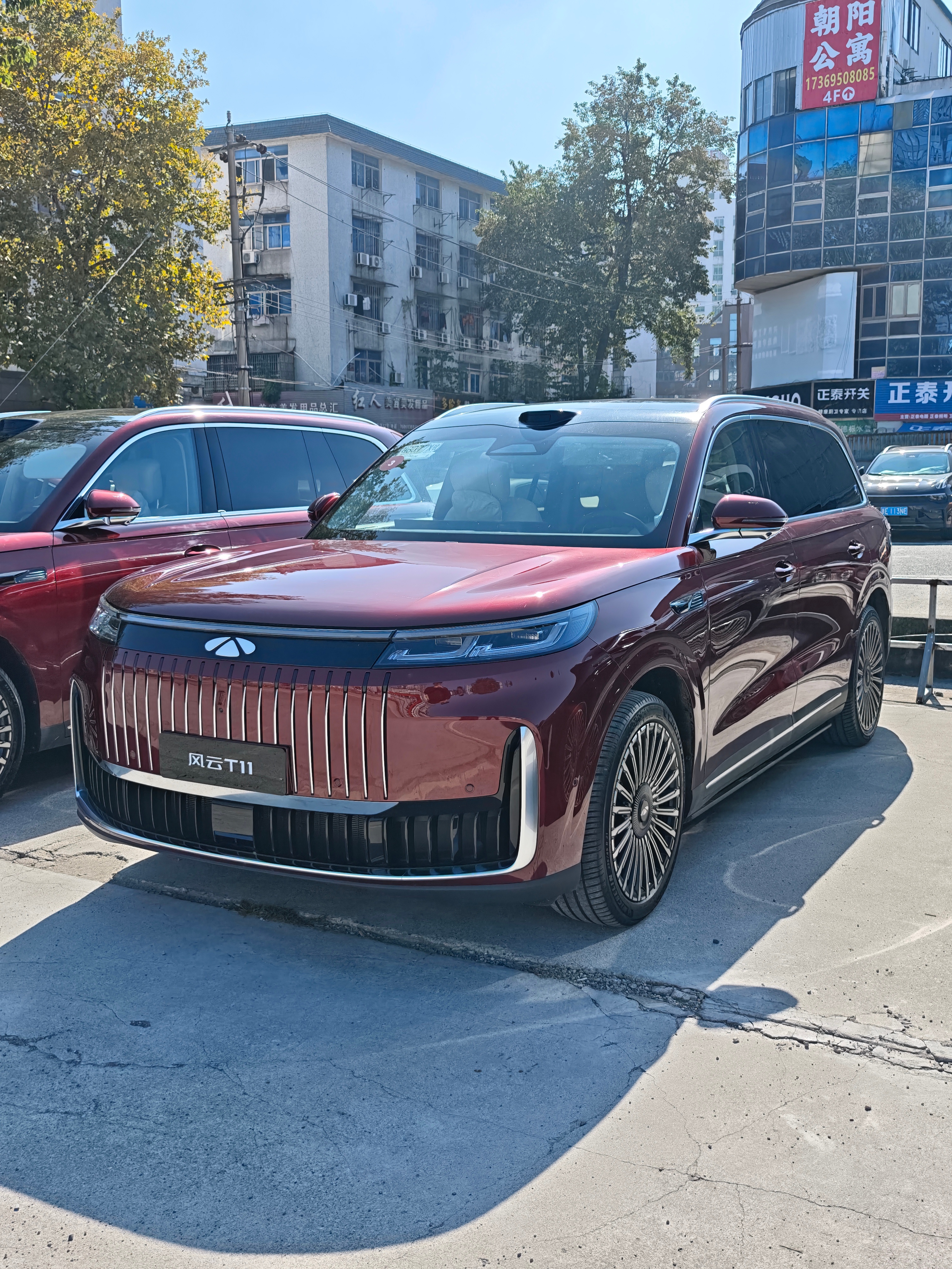 奇瑞风云T11应该是我开过最像理想的大尺寸SUV，尤其是乘坐感受，非常像。都说零