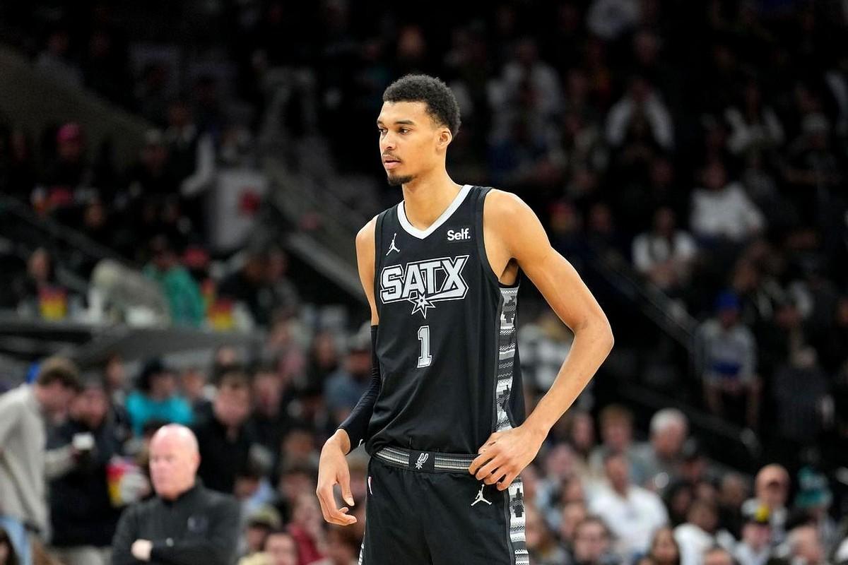 NBA这MVP榜，终于变天了！

马刺队现在是西部第二，战绩冲着60胜去了，太猛