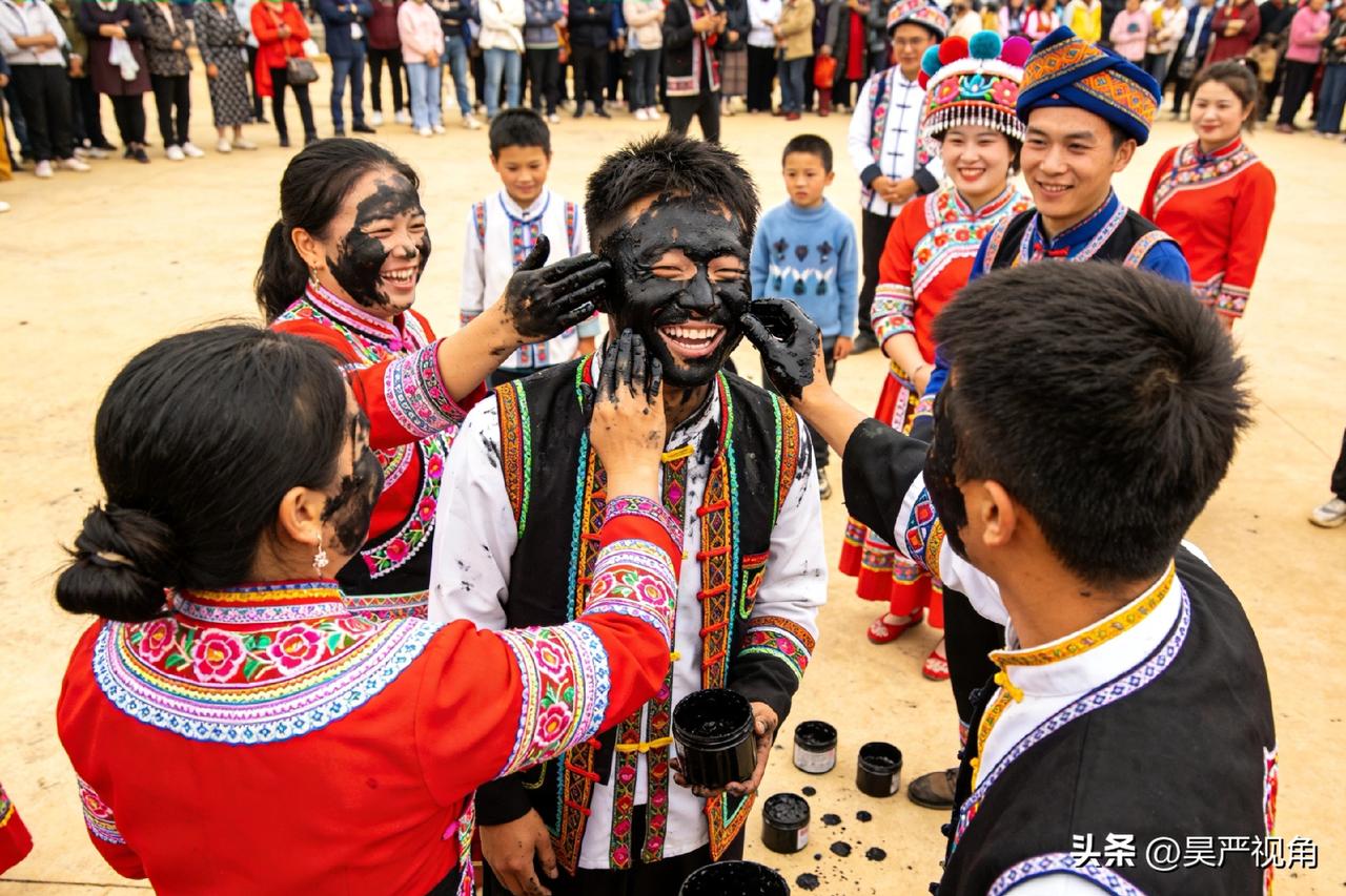 近期，不少网友频繁刷到某县文旅局长为活动预热宣传的摆拍视频，令人印象深刻。视频中