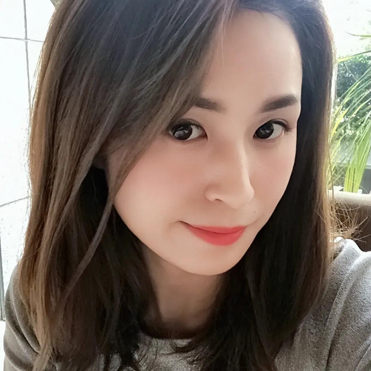 38岁，离异单身一个人，月收入2w左右，不抽烟不喝酒，买了车有了房，圈子干净喜欢