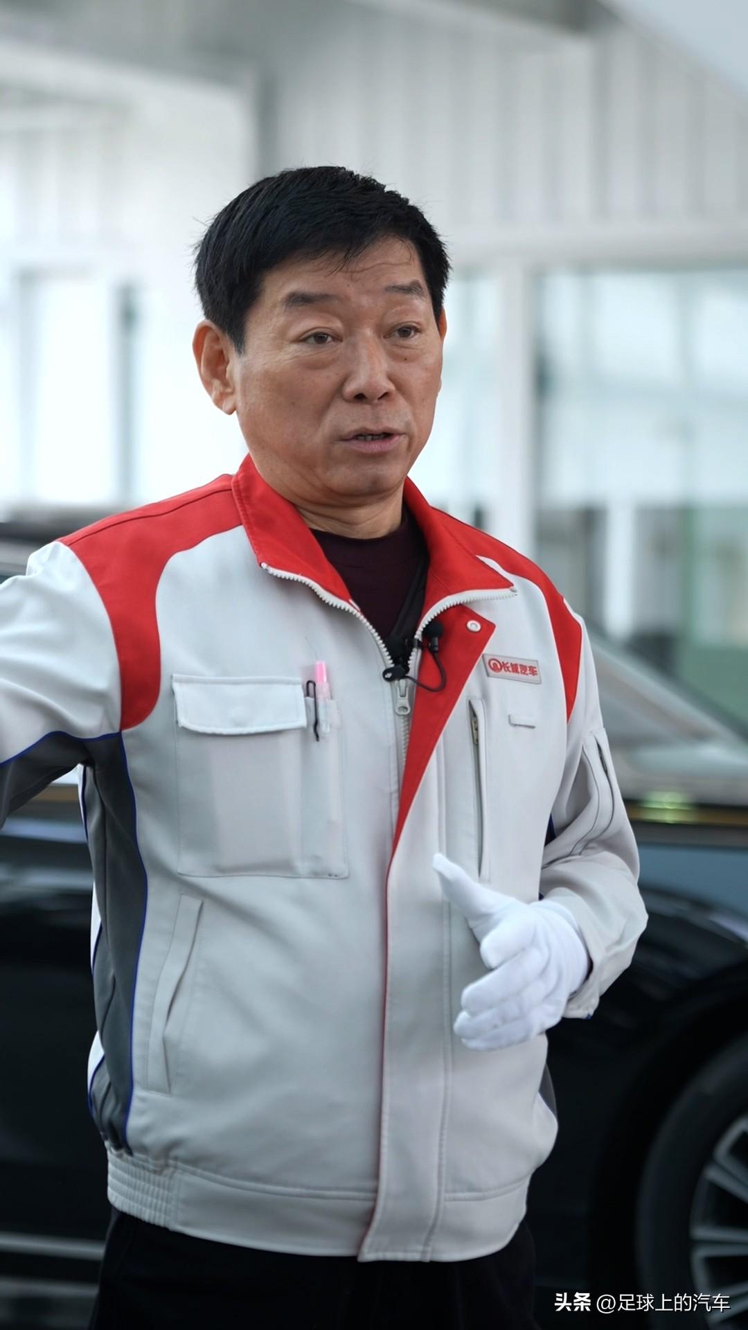 长城汽车的长期主义可不是喊口号，秘密就在每周四早 7 点半的评车会里！

魏建军